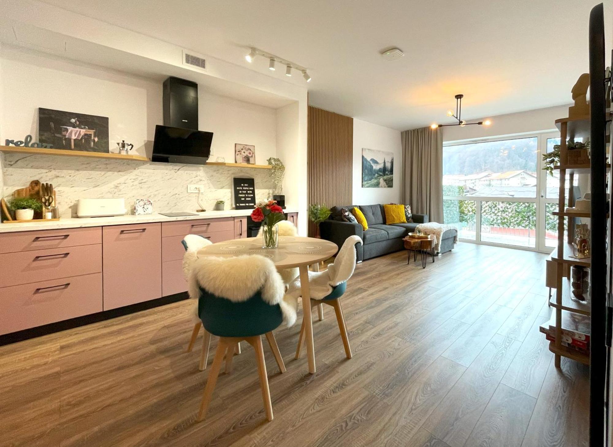 Rosewood Boutique Apartment Sinaia Exteriör bild